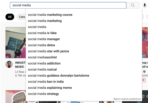 Sugerencias automáticas de la barra de búsqueda de YouTube para la palabra clave "redes sociales"