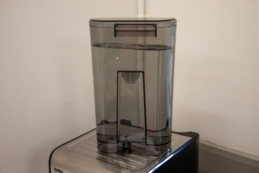 Depósito de la máquina de café espresso de Beko CEP5152
