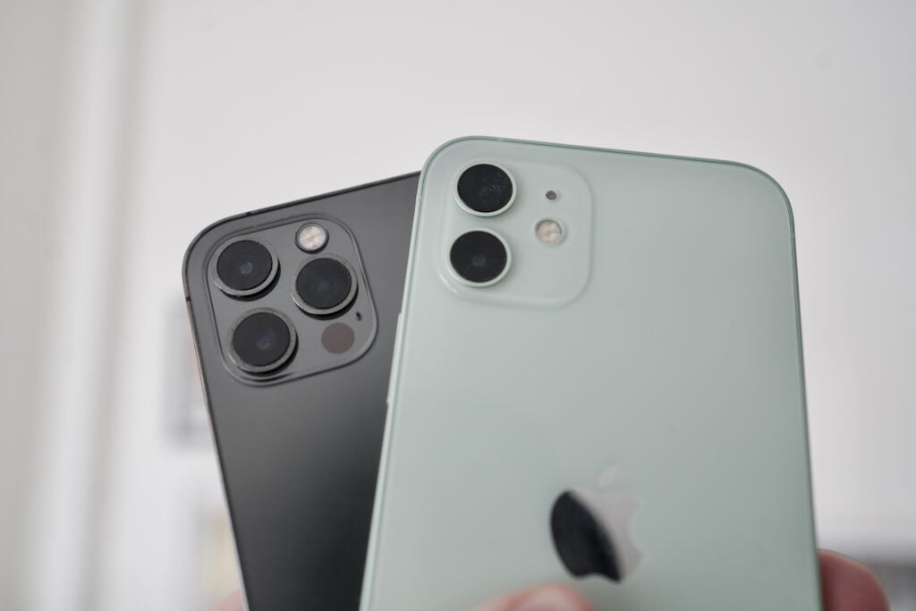 iPhone 12 vs iPhone 12 Pro: Comparación de la cámara trasera