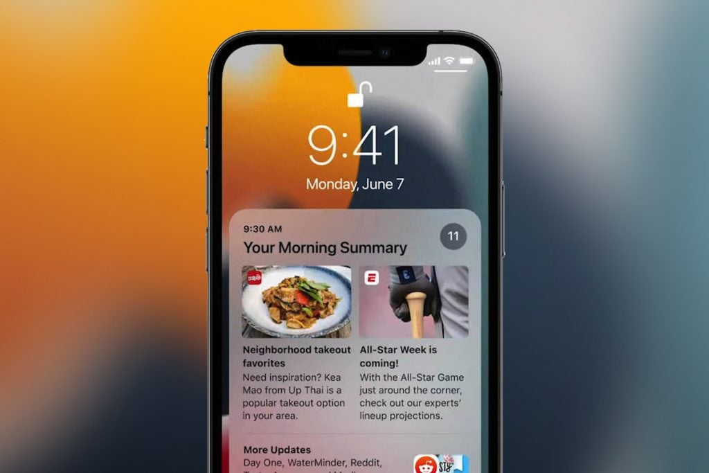 iOS 15 ejecutándose en un iPhone