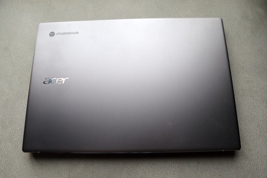 La tapa del Acer Chromebook 514