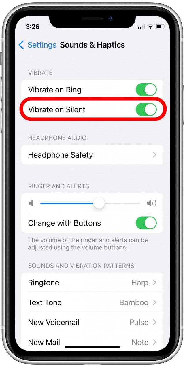 También puede tocar Vibrar en silencio para hacer que su teléfono vibre cuando el modo silencioso está activado. 
