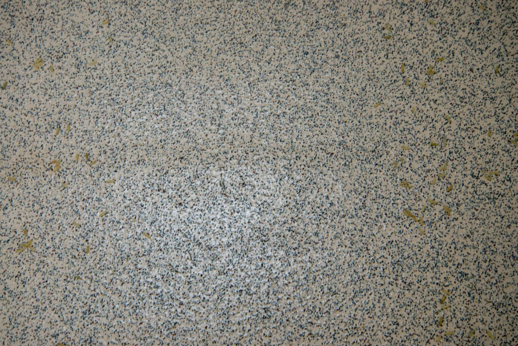 Aspiradora inalámbrica 2 en 1 Beldray (BEL01088ALFOB) piso duro sucio después de la limpieza