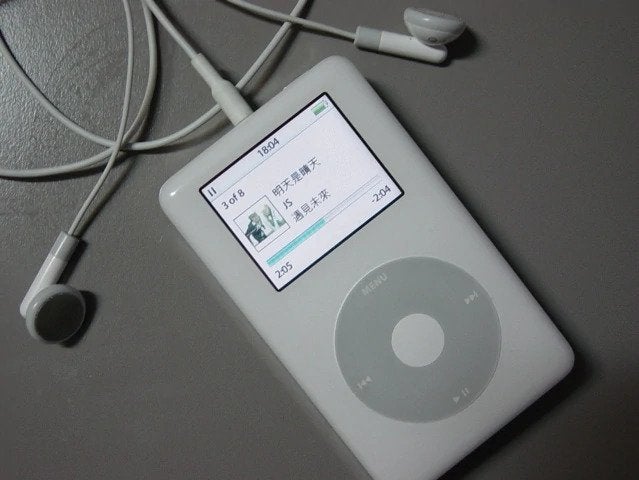 El primer iPod Photo de Apple en blanco