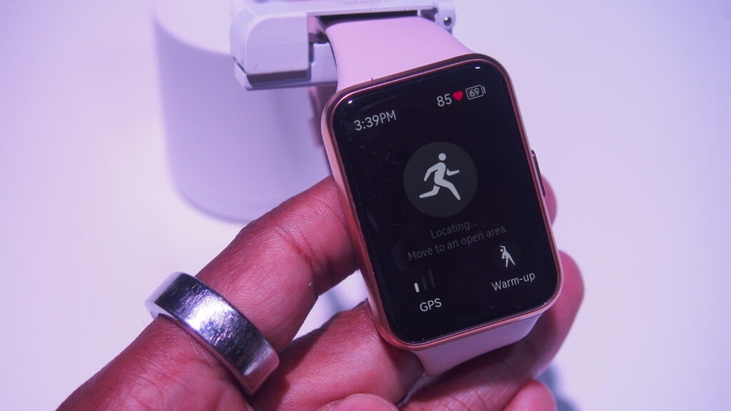 Pantalla del Huawei Watch Fit 2 que muestra las opciones de ejecución