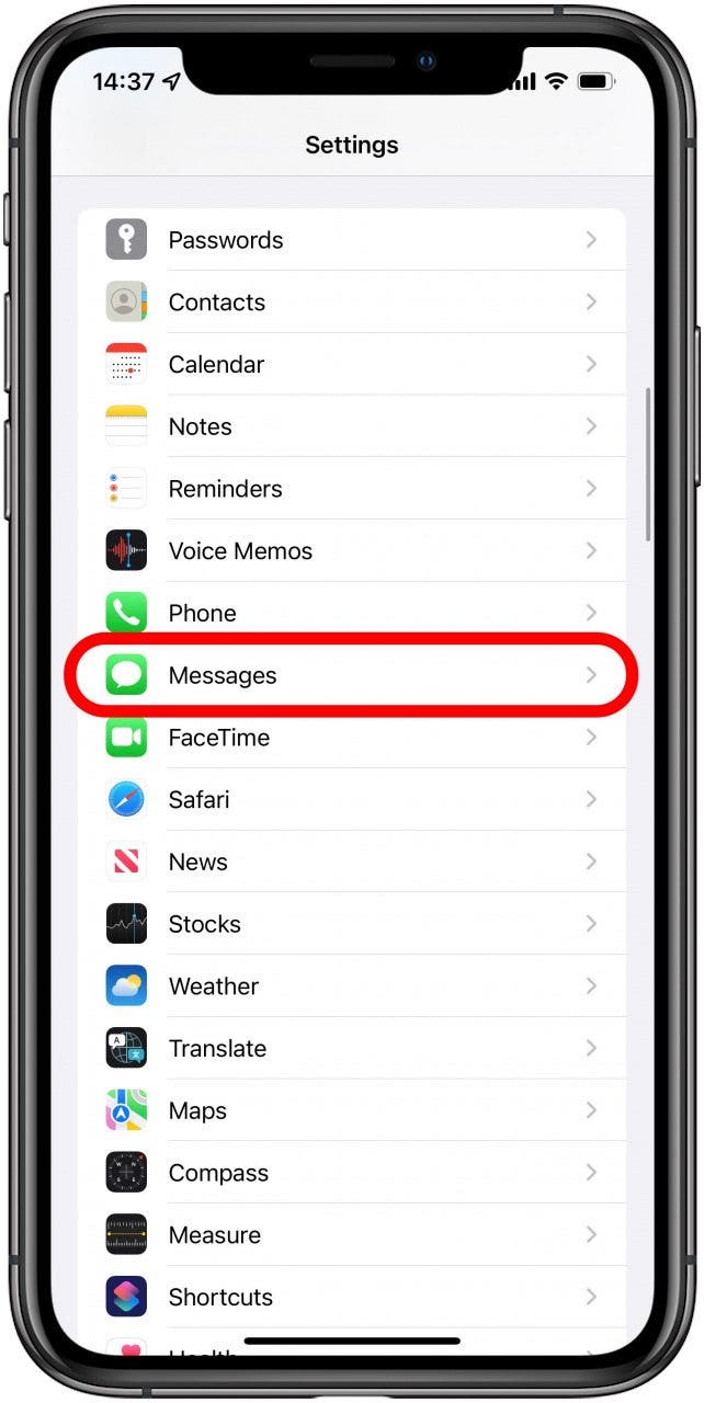 Desplácese hacia abajo y toque Mensajes - en espera de activación iphone