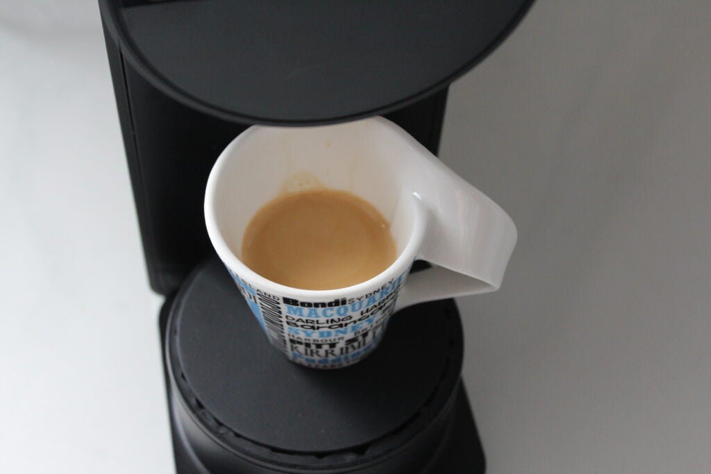 Café hecho en la cafetera Morning Machine