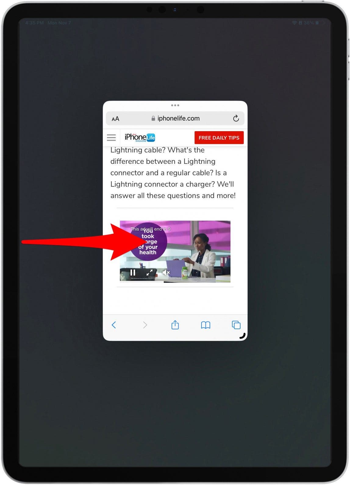 Abra la barra lateral deslizando el dedo desde el lado izquierdo de la pantalla.  Si está utilizando su iPad horizontalmente, la barra lateral se mostrará automáticamente.