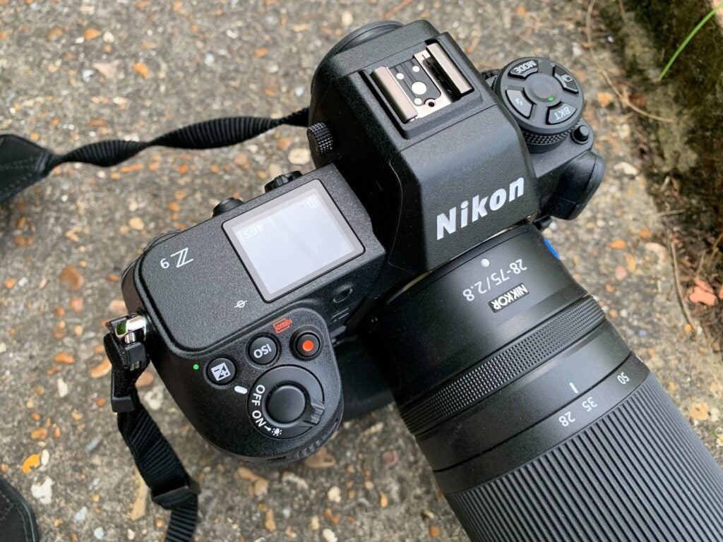 Frente superior de Nikon Z9