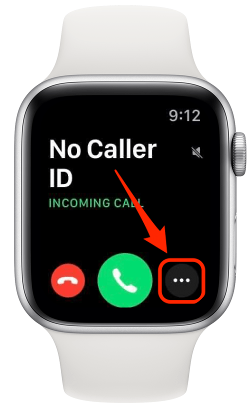 Toca el icono de los tres puntos para transferir la llamada del Apple Watch al iPhone