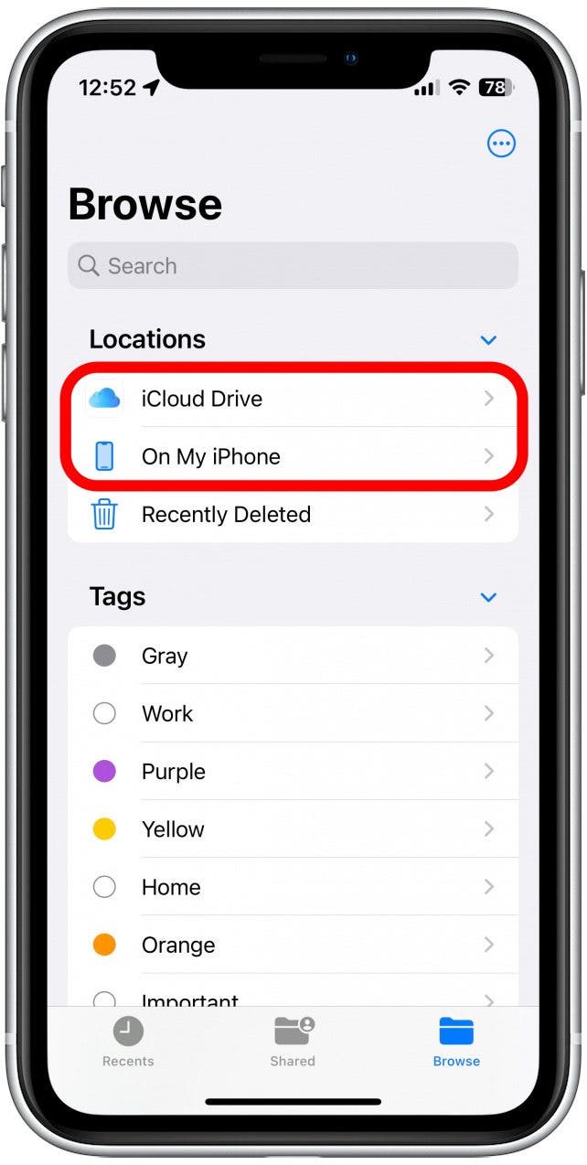 Toca iCloud Drive o En mi iPhone, según la opción que hayas elegido en la sección anterior.