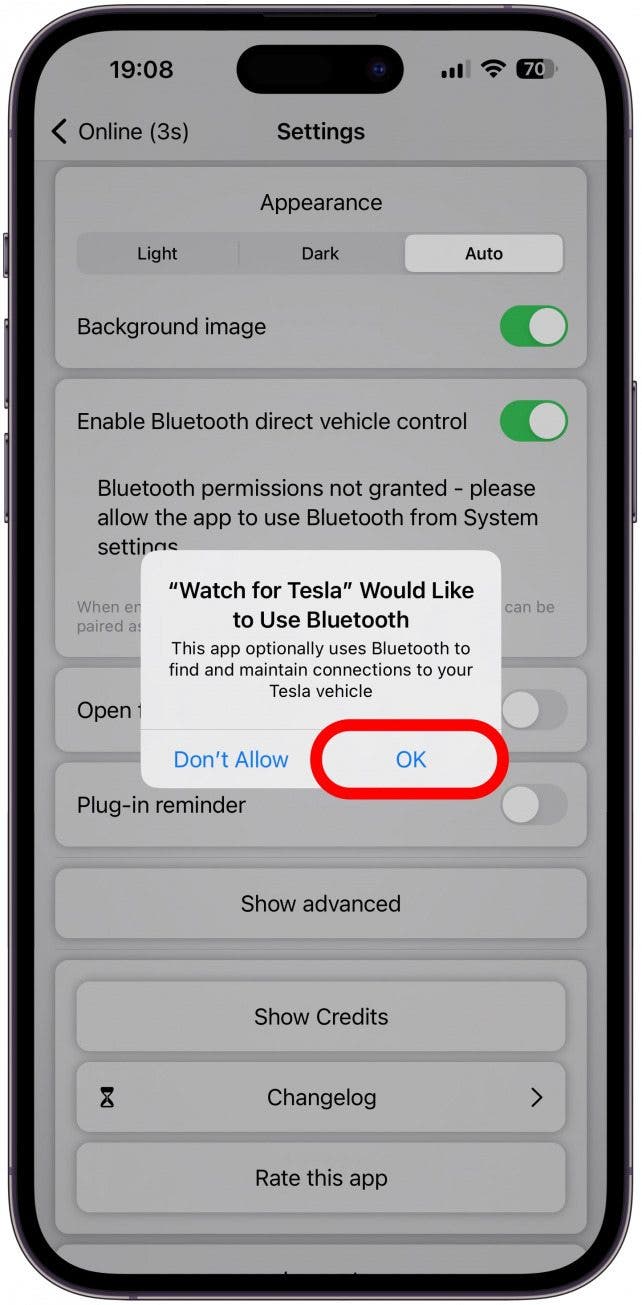 Es posible que deba otorgar permisos de Bluetooth según la configuración de su iPhone.  Presiona Aceptar.