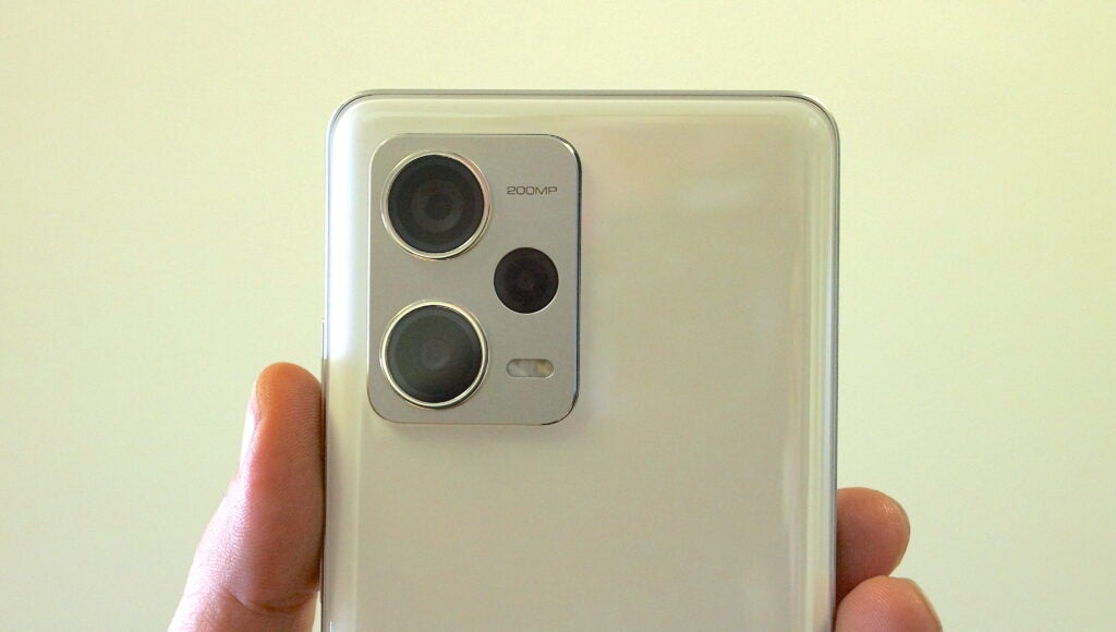 Módulo de cámara en el Xiaomi Redmi Note 12 Pro Plus 5G 