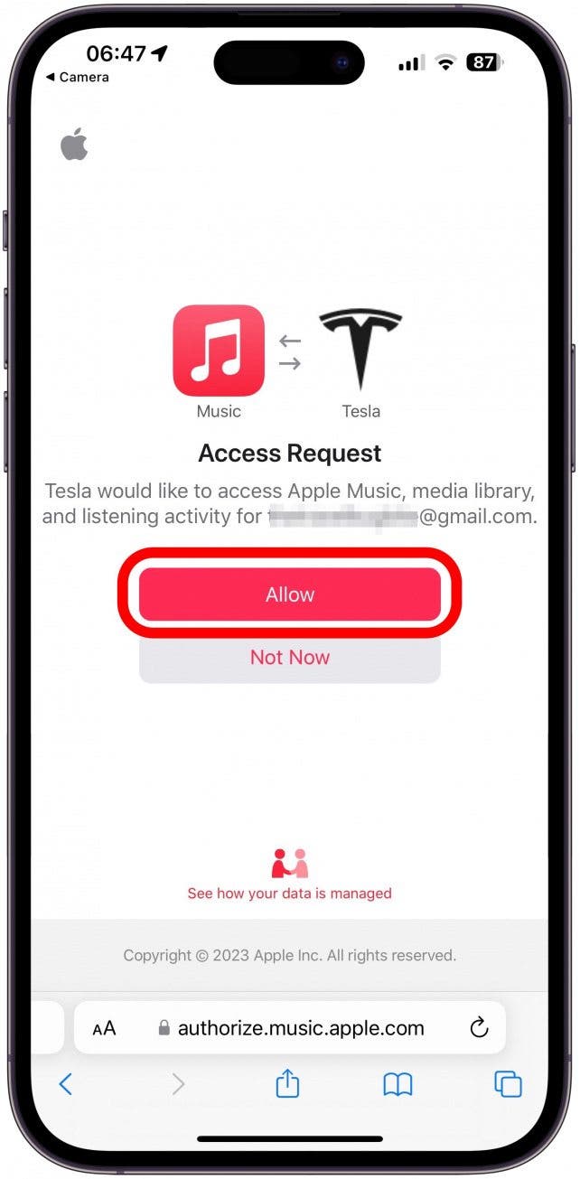 Toque Permitir para dar acceso a Tesla a su cuenta de Apple Music.