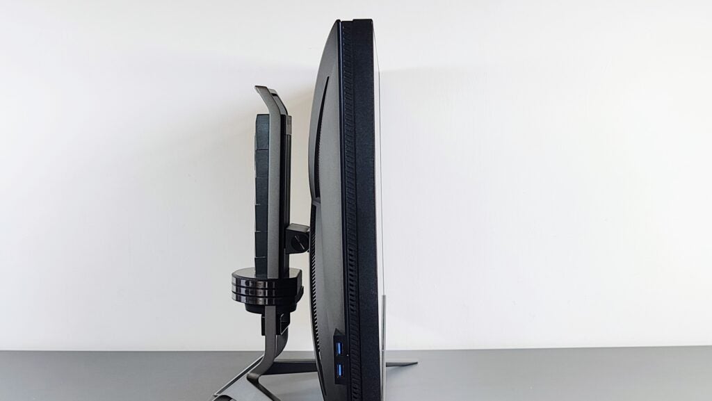 vista lateral - Acer Predator X32
