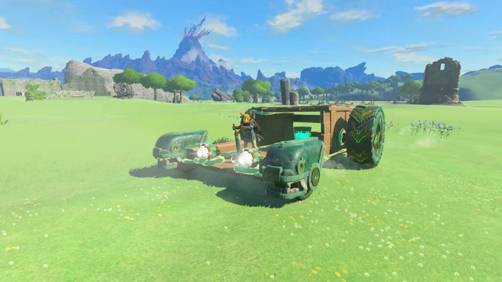 Link operando un vehículo que ha construido en Tears of the Kingdom