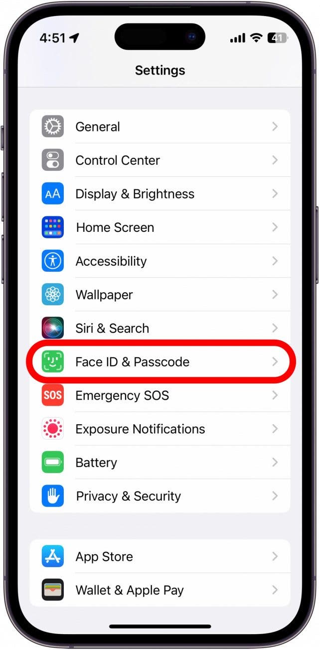Abra la aplicación Configuración y toque Face ID & Passcode.