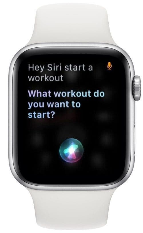 captura de pantalla de Apple Watch que muestra cómo pedirle a Siri que comience un entrenamiento