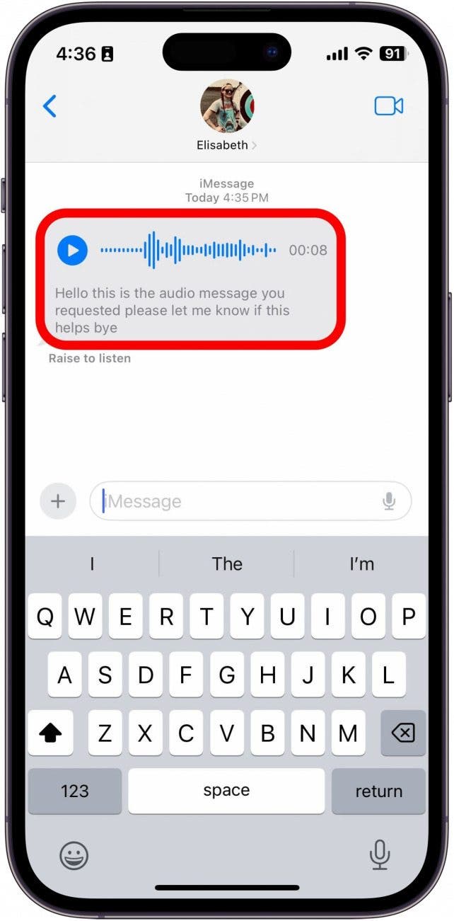 Captura de pantalla del mensaje con la transcripción del mensaje de audio en un círculo rojo