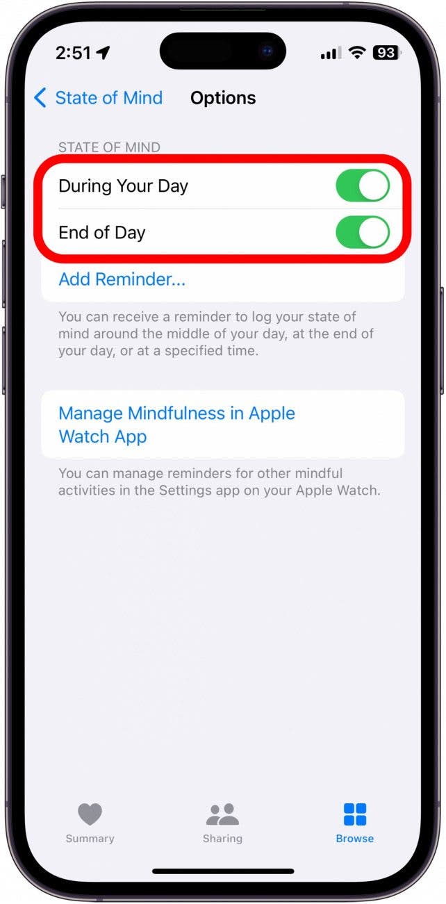 Configuración del recordatorio del estado de ánimo de salud del iPhone con los botones Durante el día y Al final del día en un círculo rojo