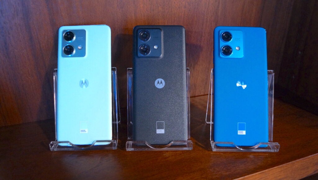 Motorola Edge 40 Neo en sus tres acabados