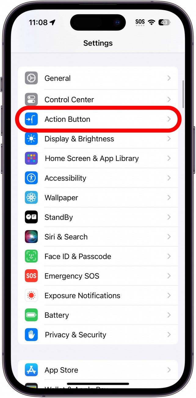 Configuración del iPhone con la opción del botón de acción en un círculo rojo.