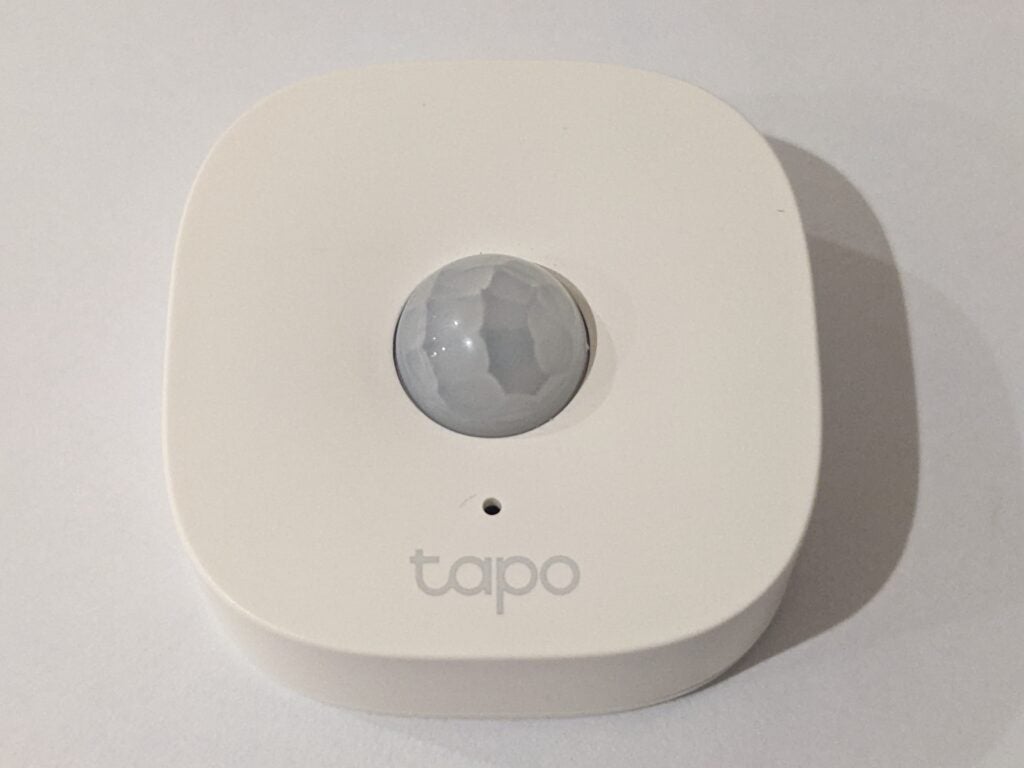 TP-Link Tapo H100 Smart Hub con sensor de movimiento Chime