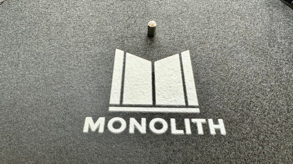 Logotipo de la marca Monoprice Monolith