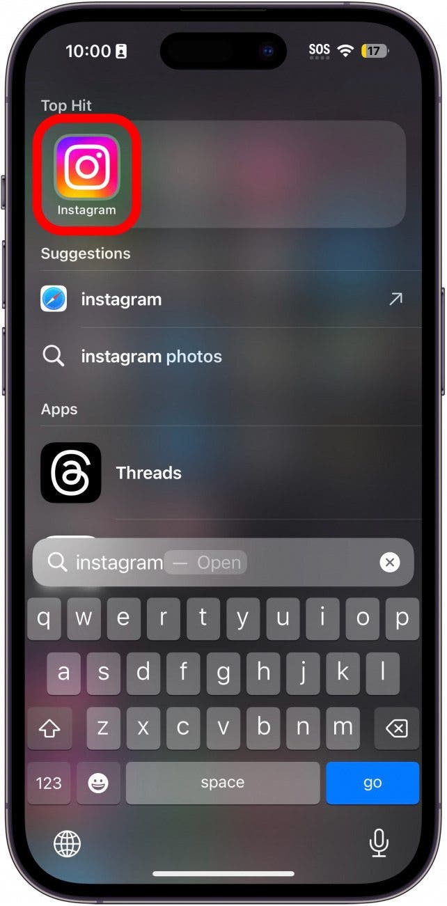 Búsqueda destacada de iPhone con la aplicación Instagram rodeada de un círculo rojo