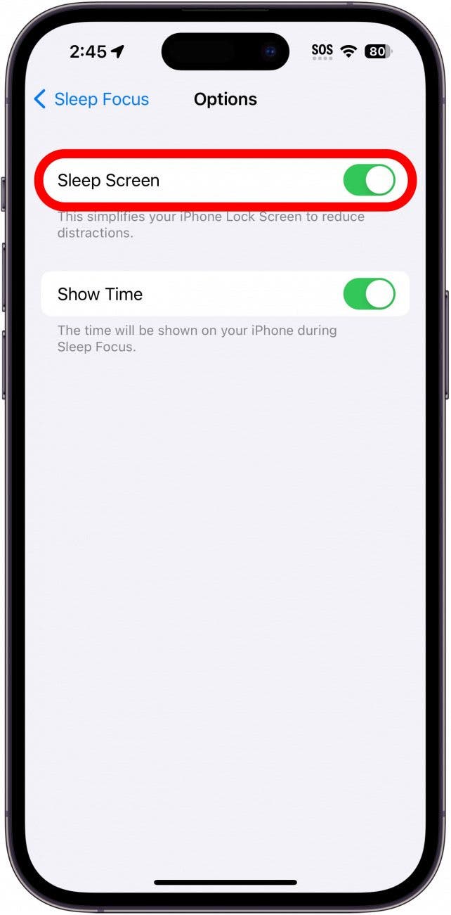 Opciones de pantalla del iPhone con alternancia de pantalla de suspensión en un círculo rojo