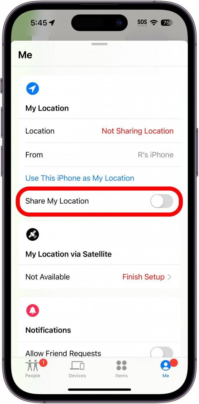 iPhone encuentra mi aplicación con la opción de compartir ubicación deshabilitada en un círculo rojo