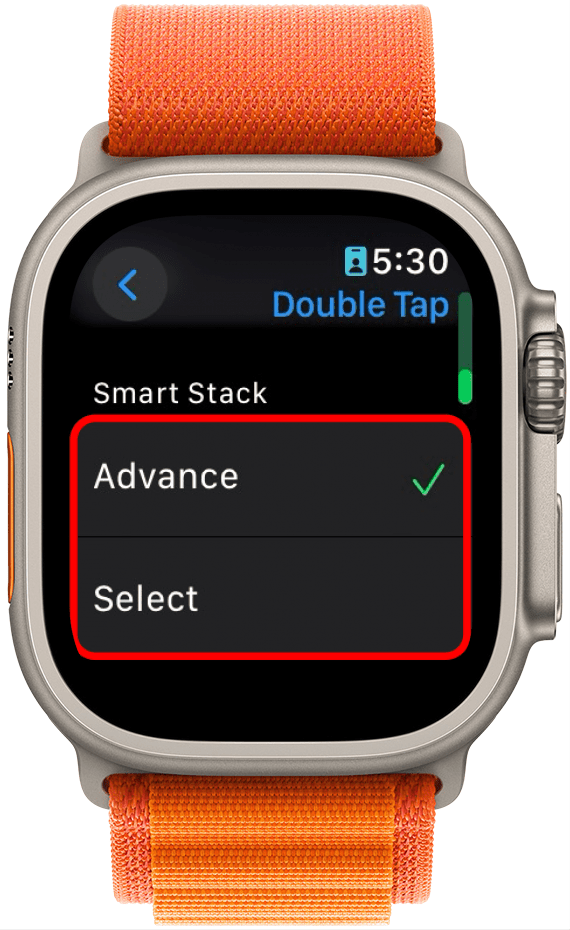 Configuración de doble toque del Apple Watch con opciones de menú de pila inteligente (avanzar y seleccionar) con un círculo rojo