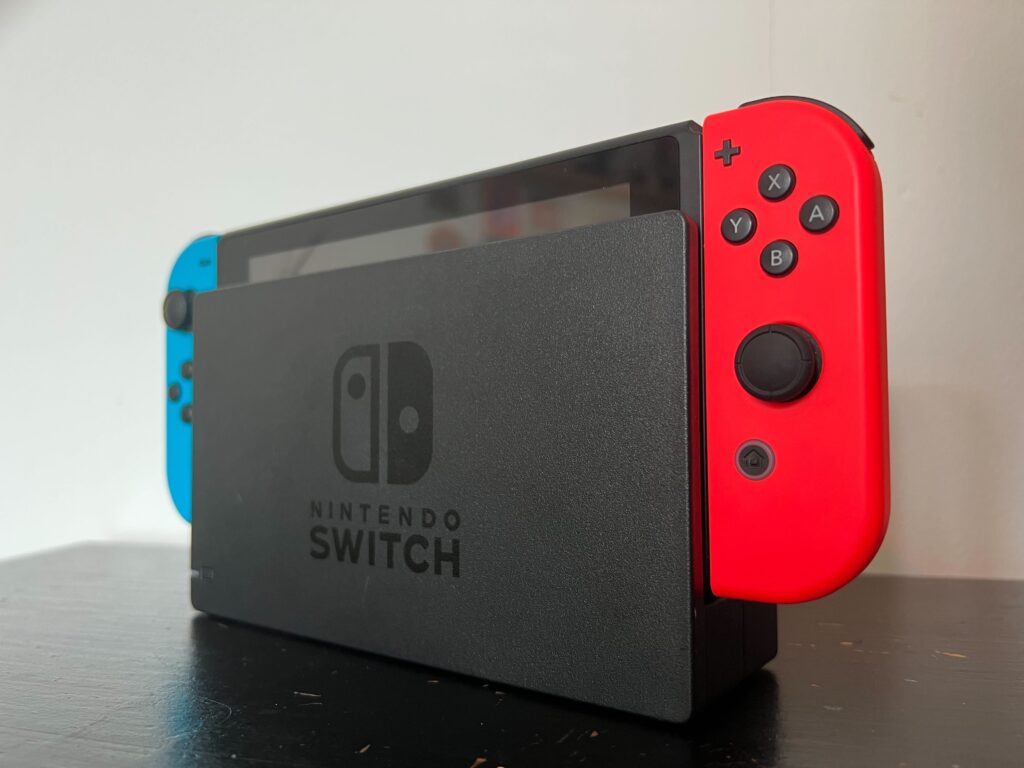 Nintendo Switch en el muelle