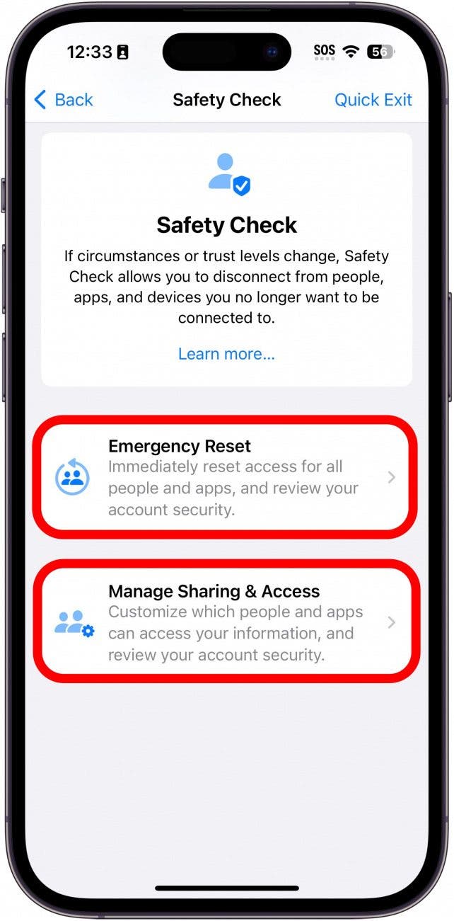 Configuración de privacidad del iPhone que muestra la pantalla de control de seguridad con cuadros rojos alrededor del reinicio de emergencia y los botones de acceso y uso compartido.