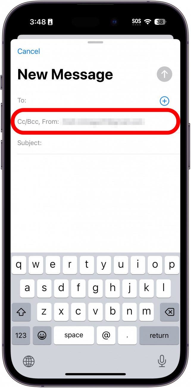 aplicación de correo para iPhone con el campo cc/bcc/to en un círculo rojo
