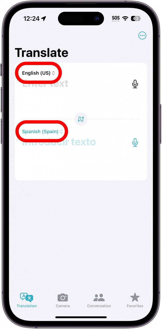 aplicación de traducción para iPhone con un círculo rojo alrededor de las opciones de idioma inglés y español