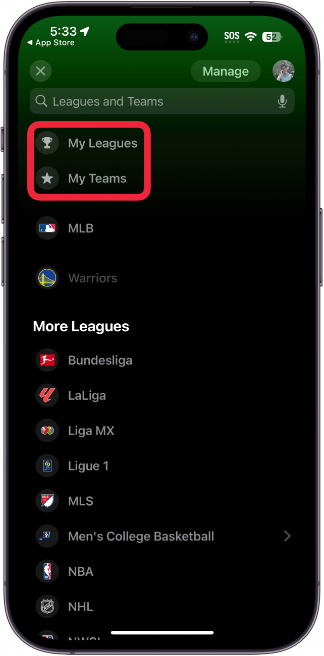 aplicación de deportes para iPhone que muestra ligas y equipos con un cuadro rojo alrededor del botón de mis ligas y mis equipos