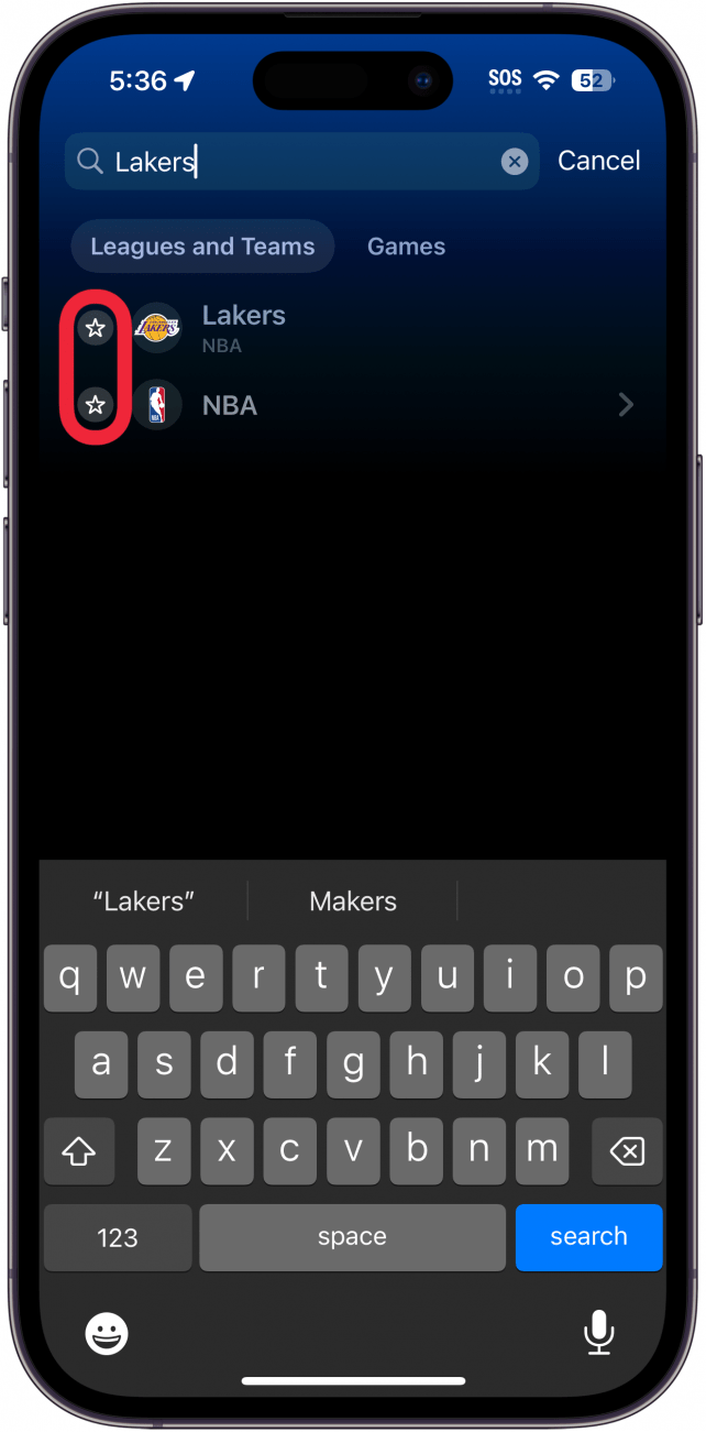 aplicación de deportes para iPhone que muestra resultados de búsqueda con un cuadro rojo alrededor de íconos de estrellas