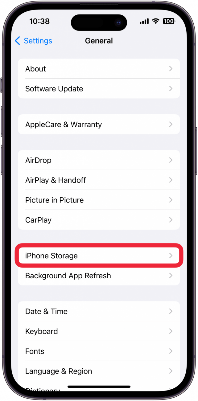 Configuración del iPhone con un cuadro rojo alrededor del almacenamiento del iPhone.
