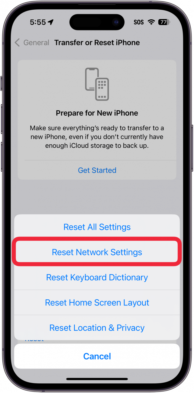 pantalla de reinicio del iPhone con un cuadro rojo alrededor de restablecer la configuración de red