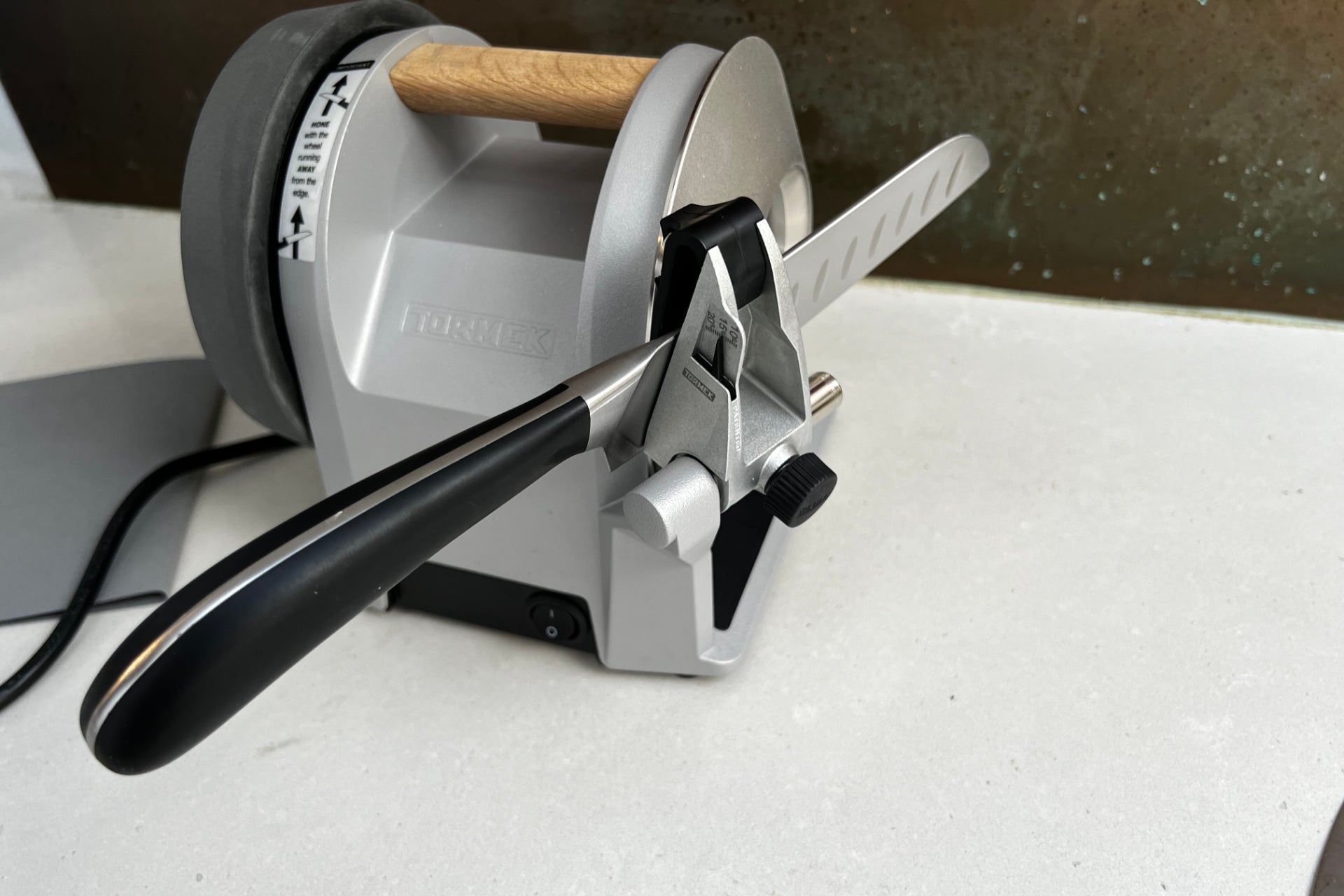 Afilador de cuchillos de cocina Tormek T-1 en guía